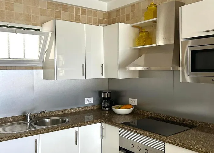 Sunny Corner, Delux Vista Mar And Pool Apartment Puerto del Carmen (Lanzarote)